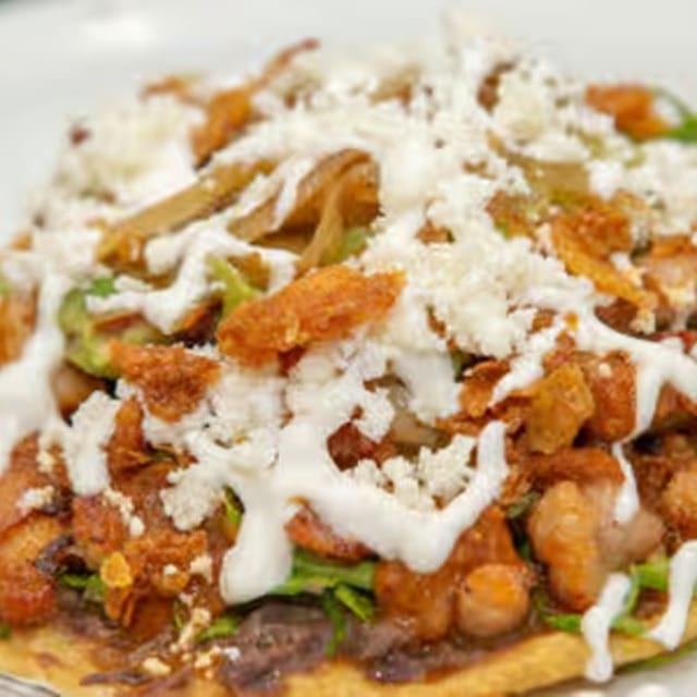 2 Tacos De Pollo Asado.