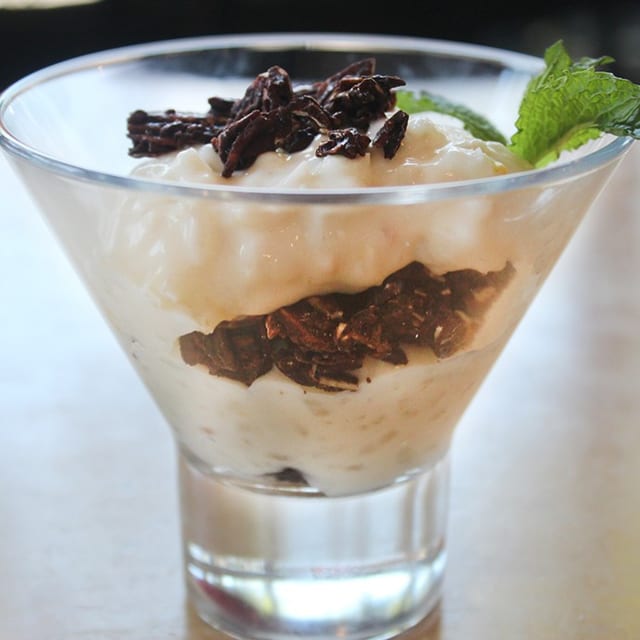 Arroz con Leche y Coco Tostado.