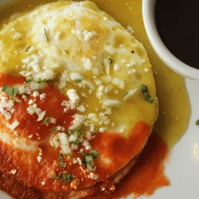 Delicious Huevos Divorciados