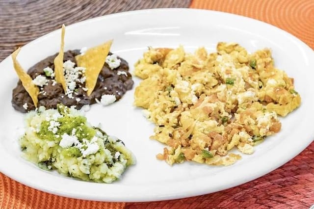 Burrito Box - Huevos a la Mexicana.