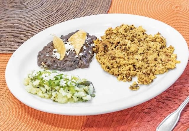 Burrito Box - Huevos con Chorizo.